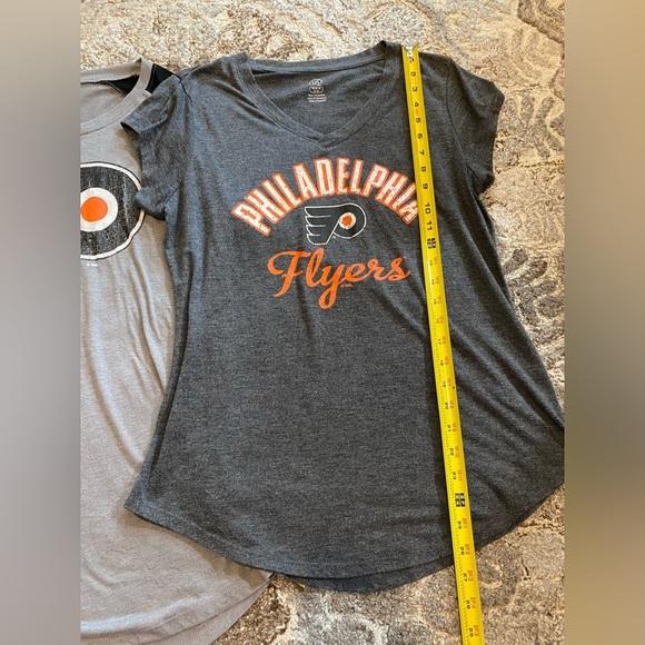 WOMEN'S PHILADELPHIA FLYERS T-SHIRT NHL Gray Bundle V NECK Medium 3/4 Sleeve - Picture 5 of 9